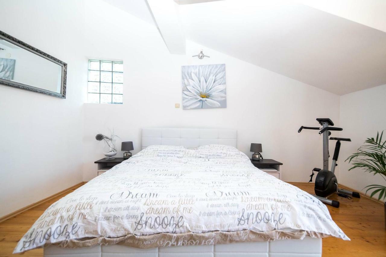 Roko Apartments Selce Buitenkant foto